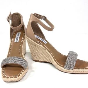 Steve Madden Beige and Glittering Silver Platform Sandals